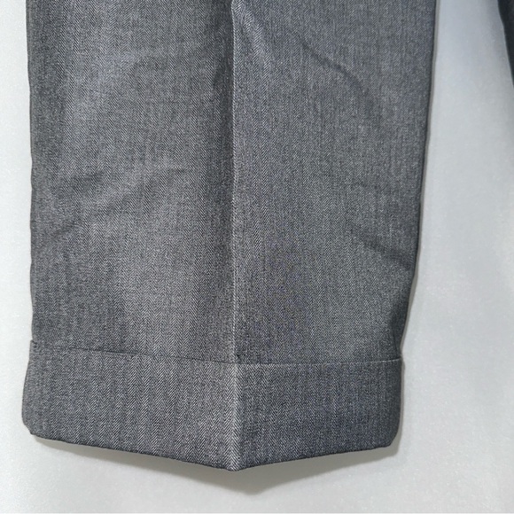 Men’s Dockers Gray Cuffed Slacks Size 34 x 32 - Picture 3 of 5